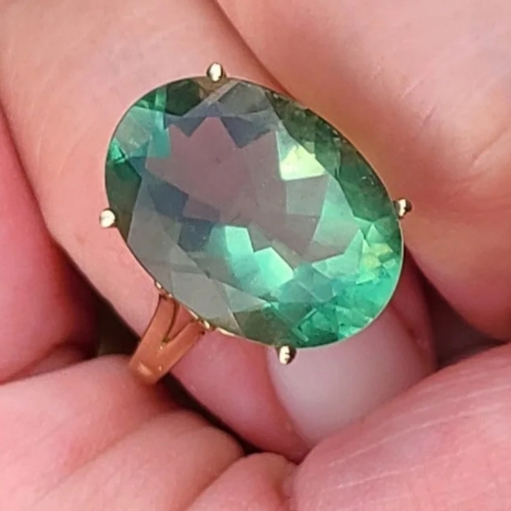 10kt Yellow Solid Gold Fluoride Large Ring Vintage - image 7